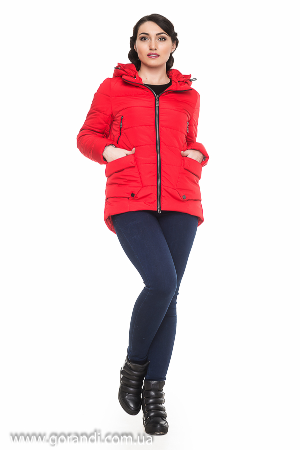 женская куртка красная на молнии с капюшоном фото Размер: 42-50 