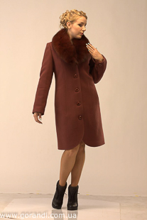 женское зимнее пальто с меховым воротником коричневое фото